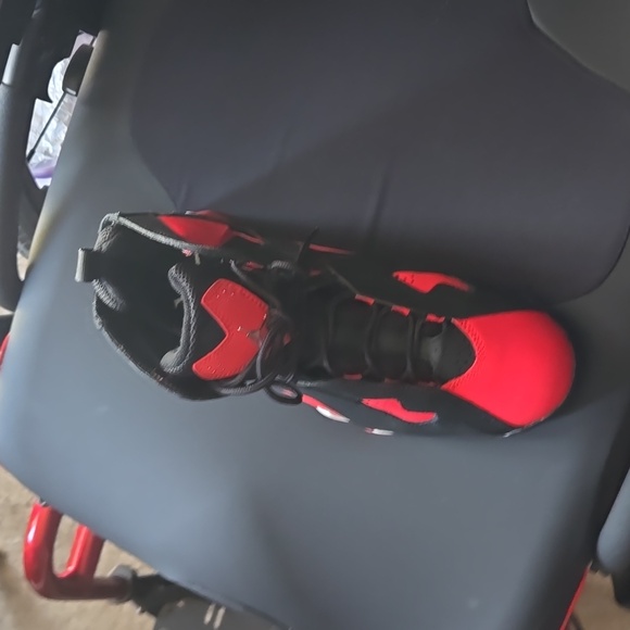 Shoes - Picture 4 of 4